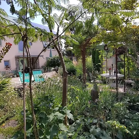 Sorgenfrei Apartment *